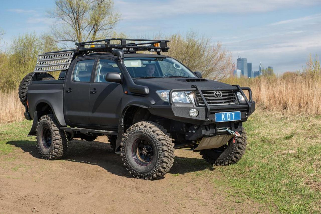 Расширители арок KDT для Toyota Hilux накладки на крылья пластиковые задние