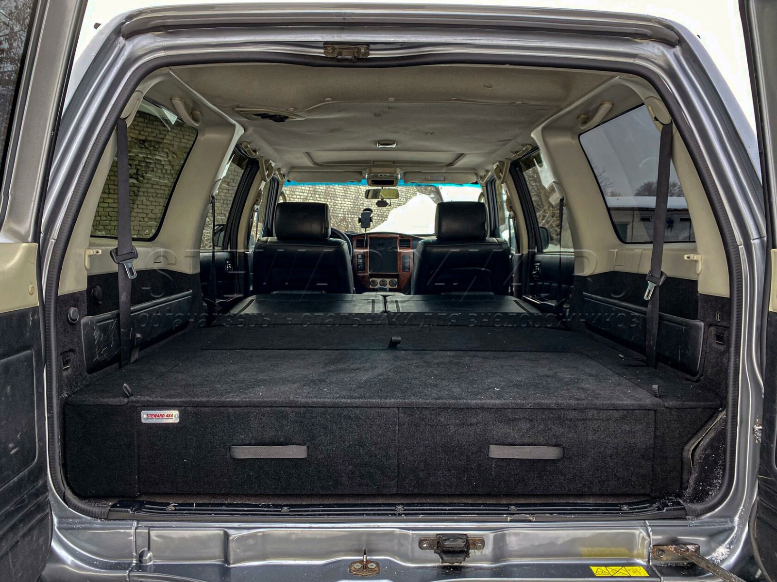 картинка Органайзер (ящик) в багажник Nissan Patrol Y61 "Комфорт"