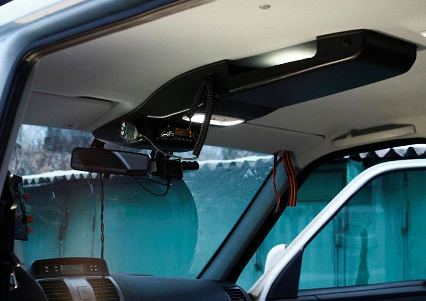 картинка Консоль потолочная УАЗ Патриот пластиковая (2013-2014+) с светодиодным плафоном черная