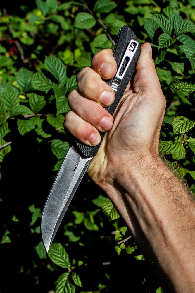 картинка Нож Ruike Hussar P121 черный