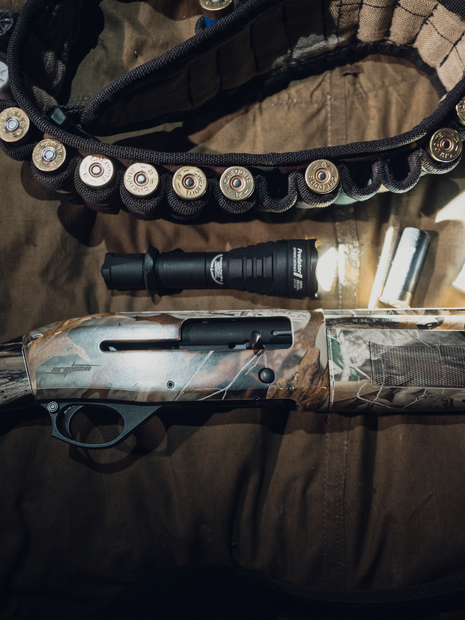 картинка Фонарь Armytek Predator Pro Hunting Kit