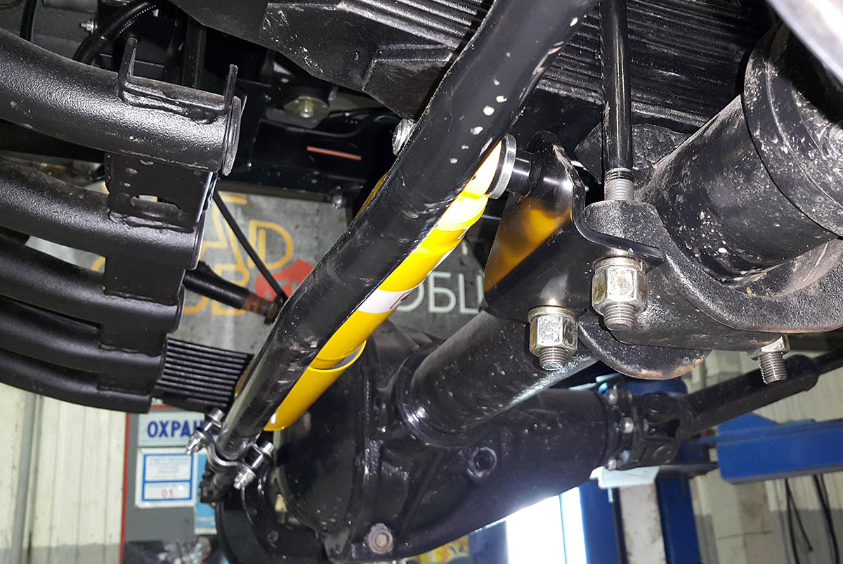 картинка Демпфер рулевой РИФ с кронштейнами для УАЗ Буханка