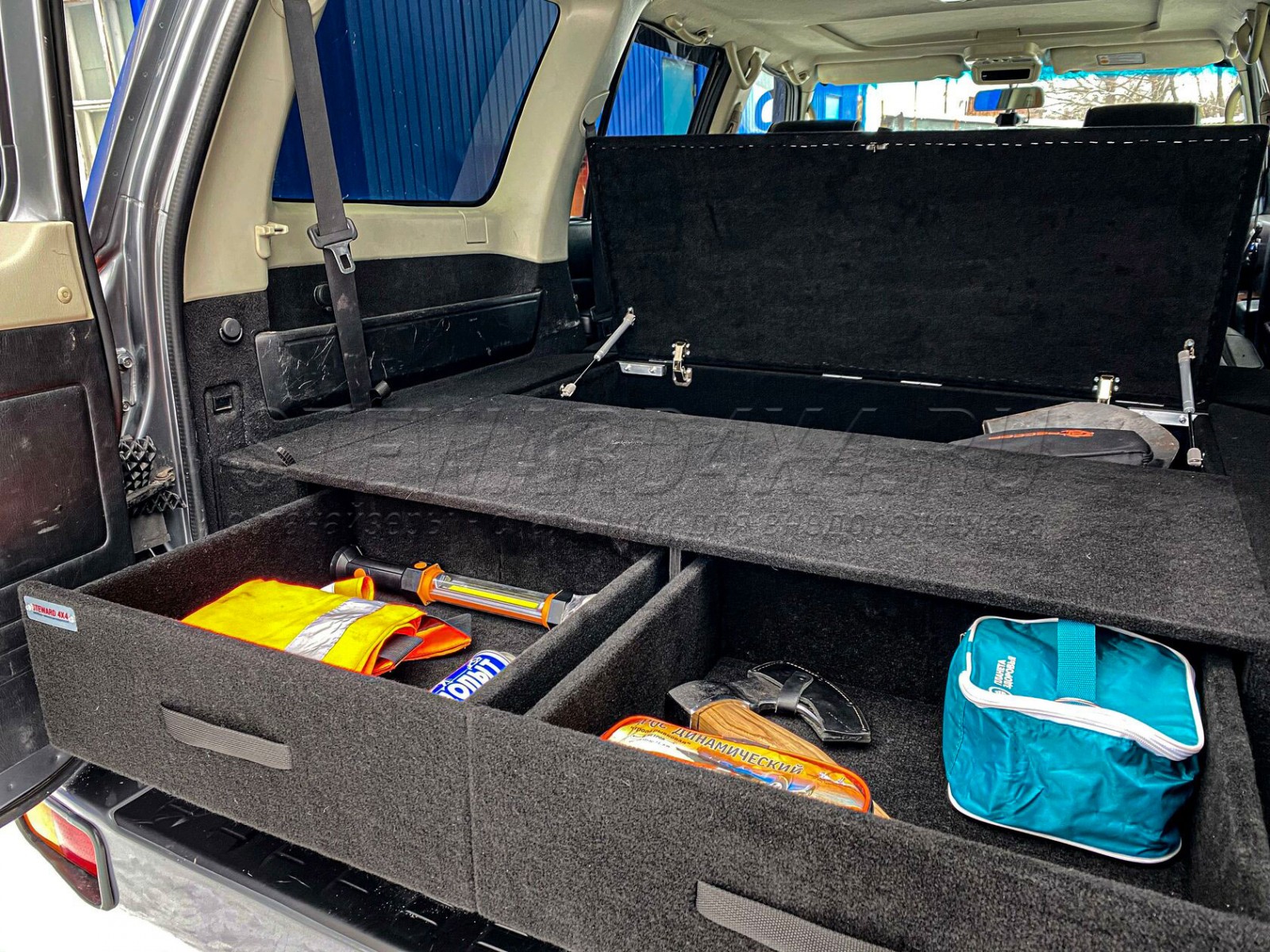 картинка Органайзер (ящик) в багажник Nissan Patrol Y61 "Комфорт"