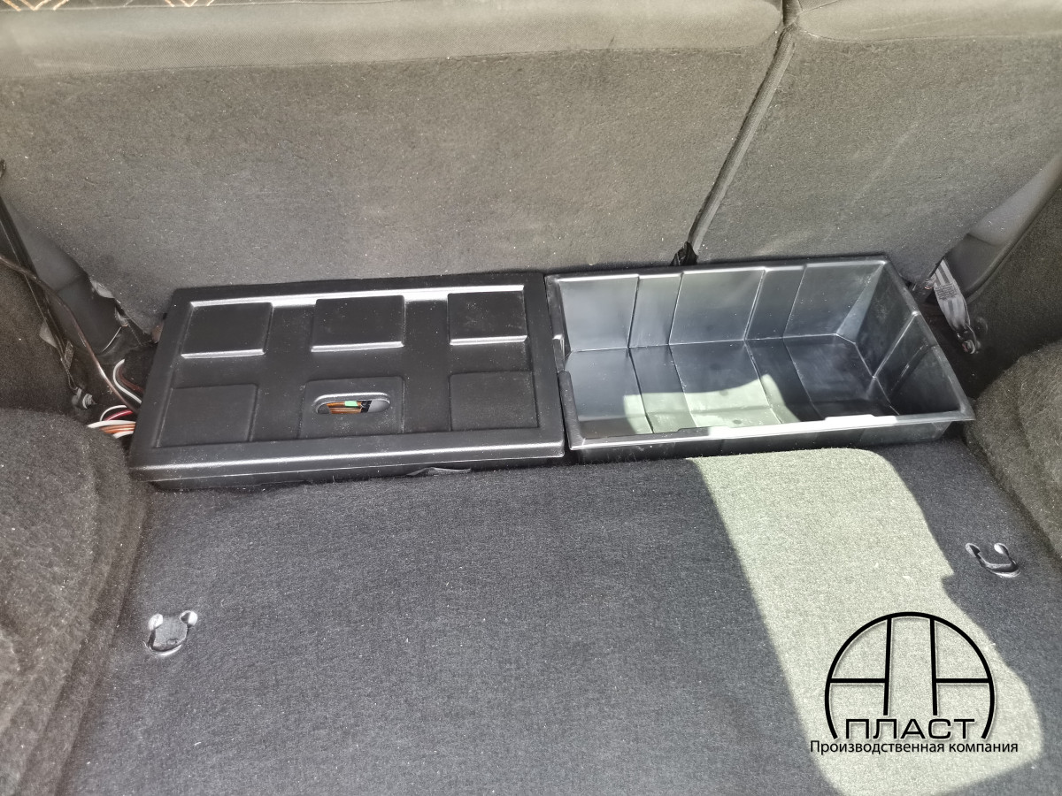 картинка Органайзер в багажник (ровный пол): Lada Largus 5мест, ABS пластик