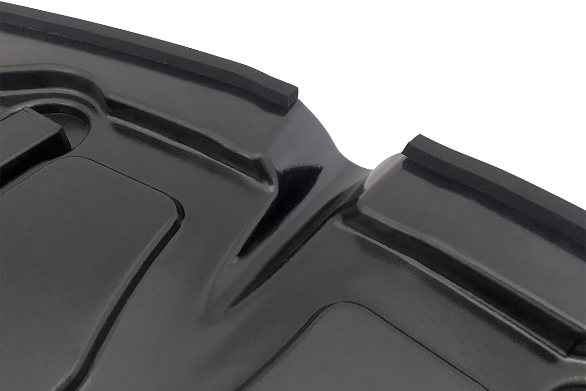 картинка Бокс автомобильный на крышу Pentair CARAVAN 600L черный глянец, двусторонний