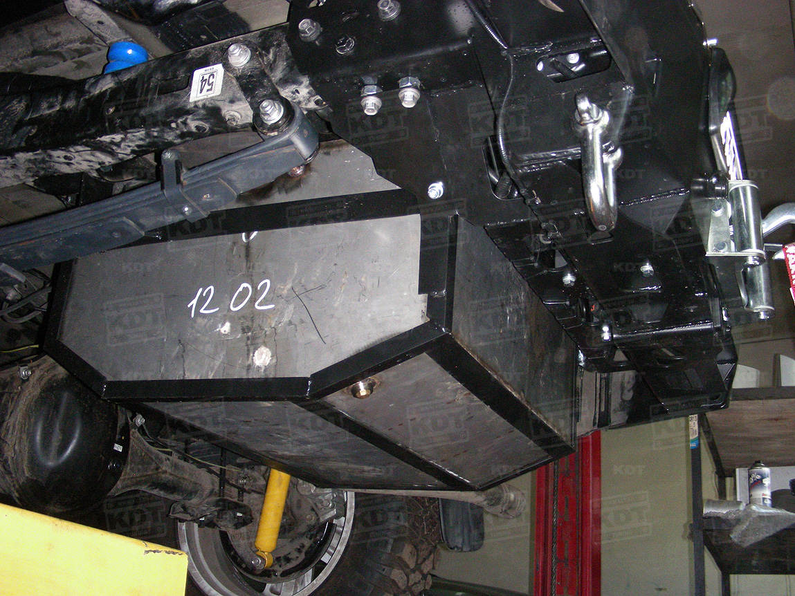 картинка Бак топливный KDT 120л дополнительный для Toyota Tundra из нержавейки