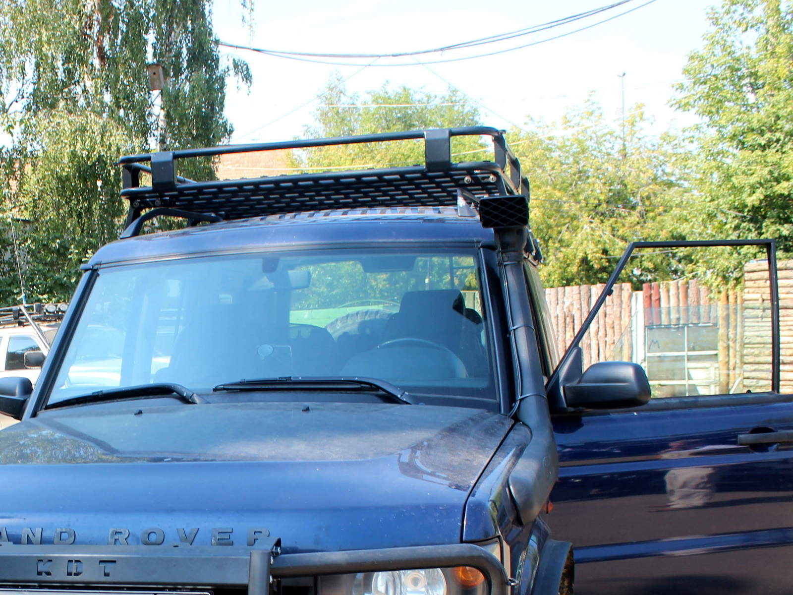 картинка Багажник KDT силовой 6-опорный с сеткой Land Rover Discovery II с местами под доп.оптику, алюминий