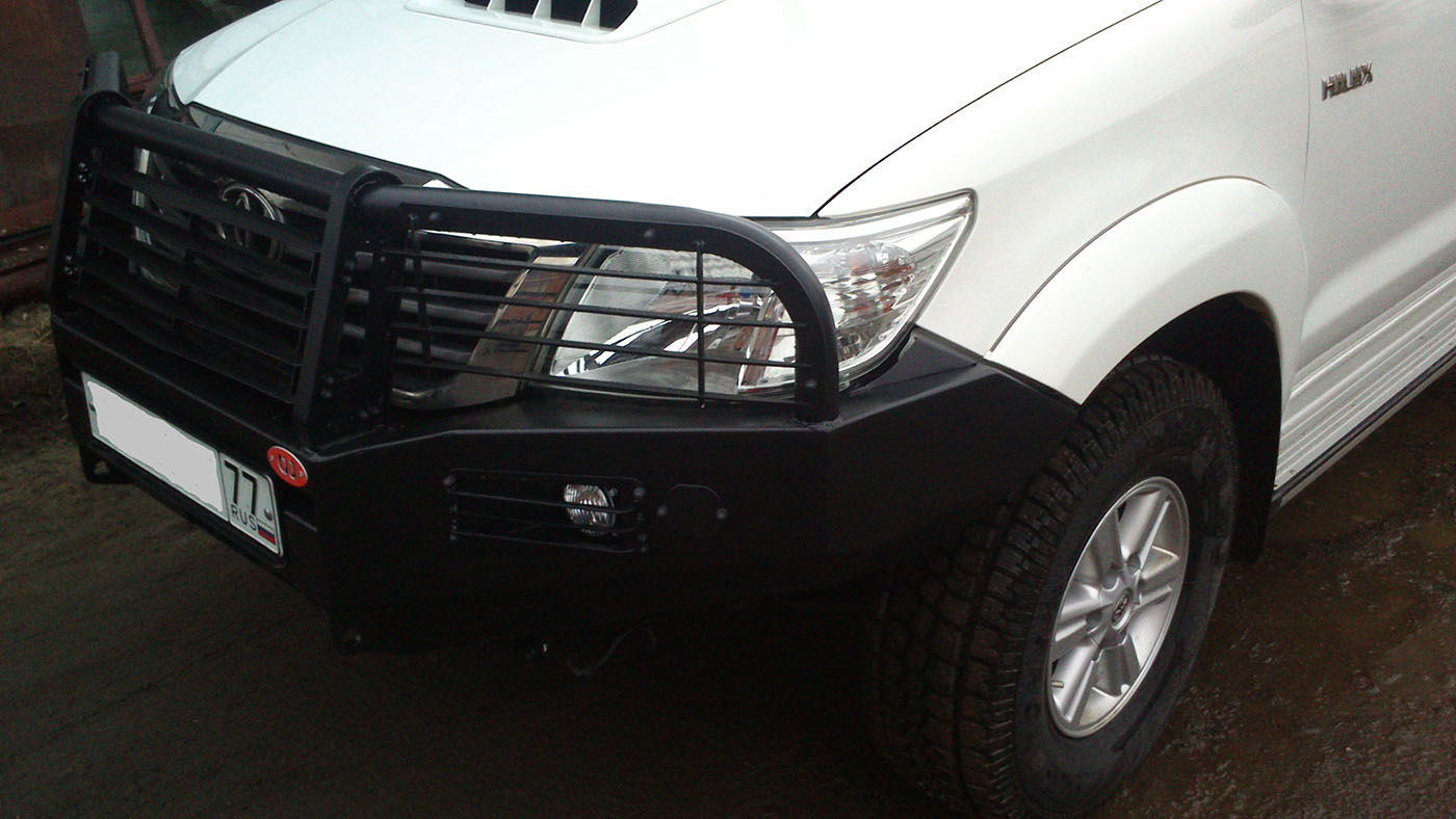 картинка Бампер передний Toyota HILUX VII рестайлинг 2011-2014 стандарт, лифт 50 02.010.13 OJ