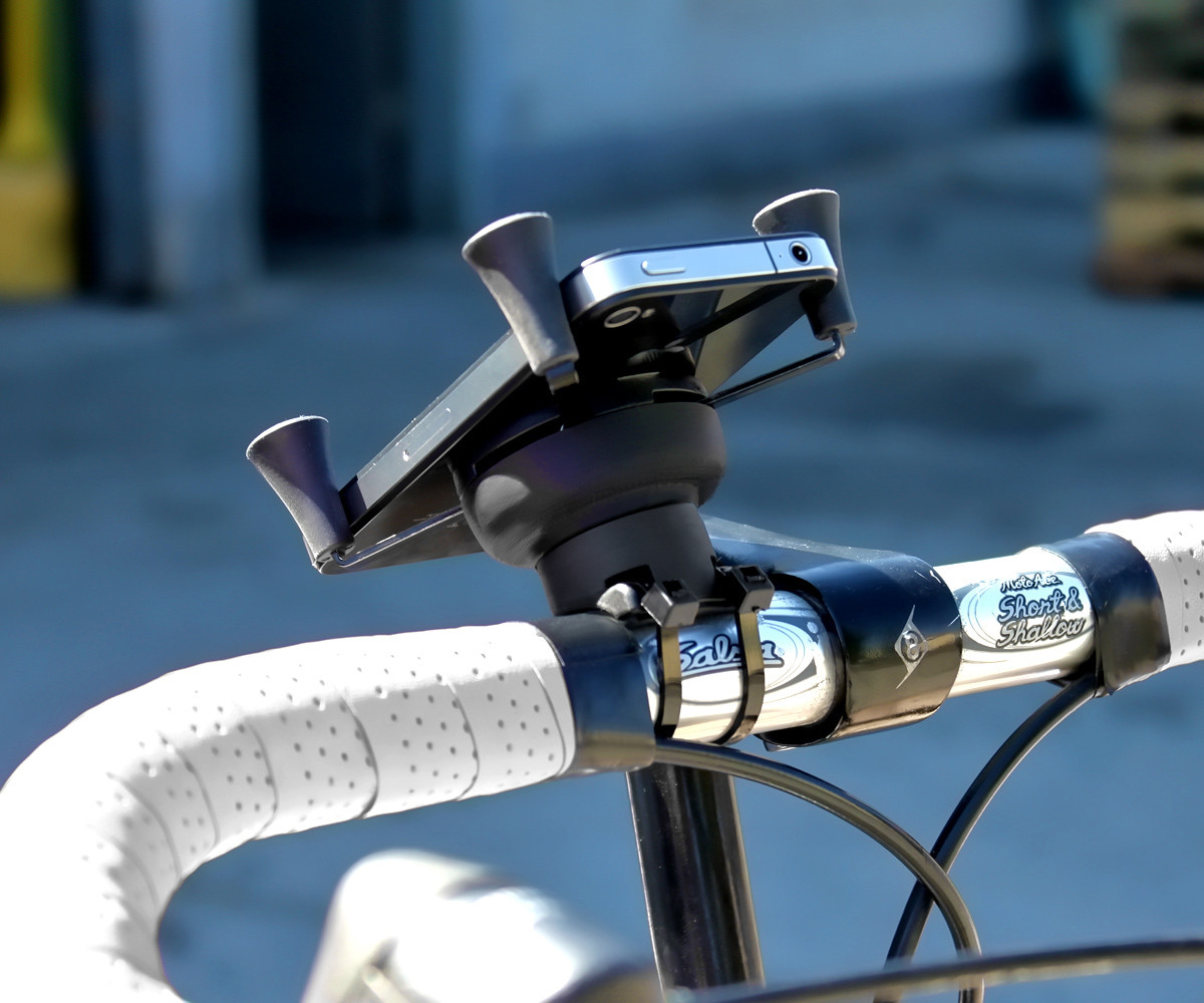 картинка Универсальное вело крепление RAM® X-GRIP EZ-ON/OFF для смартфонов 4-5,5" с креплением стяжками на руль. 