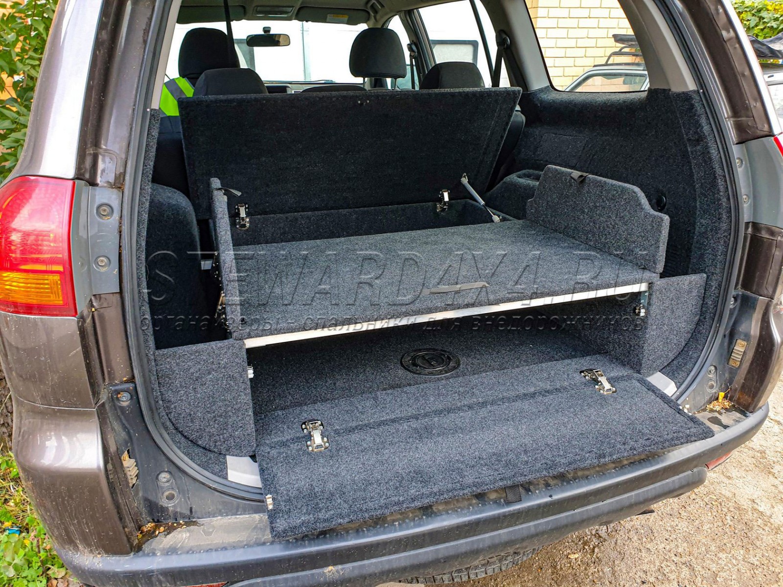 картинка Органайзер (ящик) в багажник Mitsubishi Pajero Sport 2 "Стандарт"