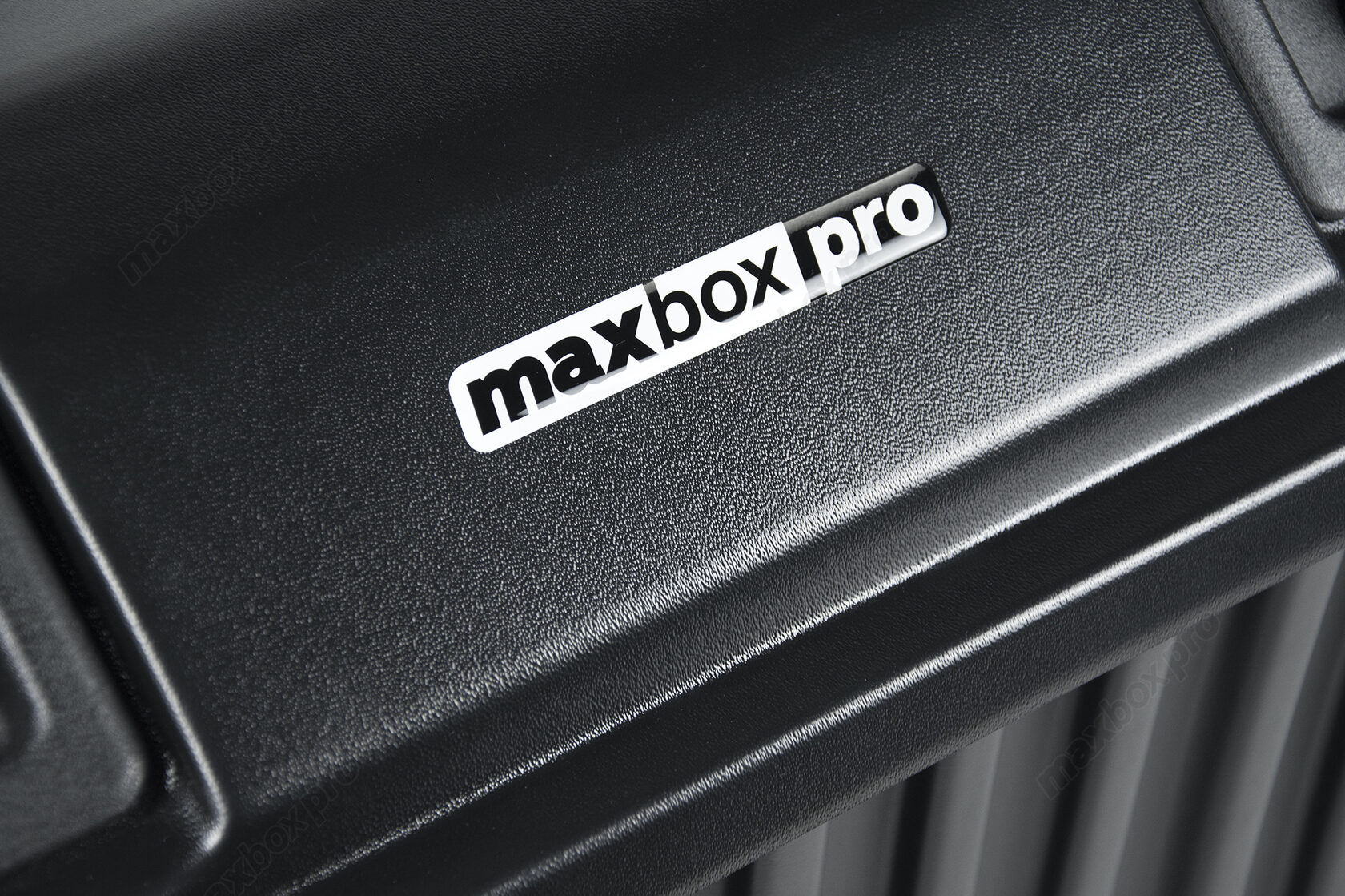 картинка Ящик для прицепа MaxBox PRO 750x350x490 (81 л) на дышло легкового прицепа